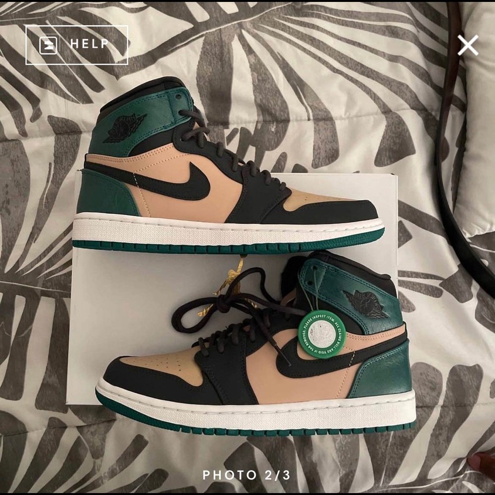 Jordan 1 Mystic Green High (W)
